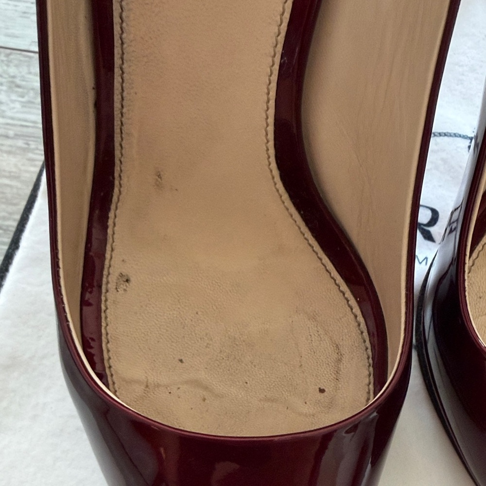 PRADA BURGUNDY HEELS - Picture 6 of 11